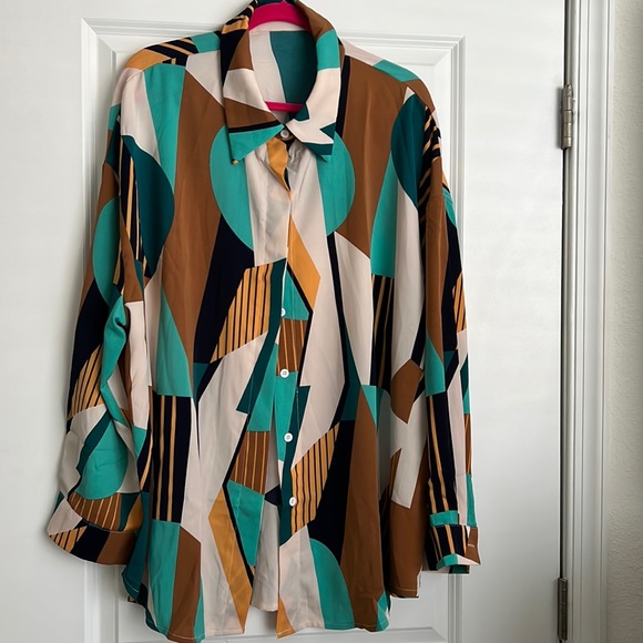 SHEIN NWOT Geometric Blouse 👚 - Picture 1 of 5